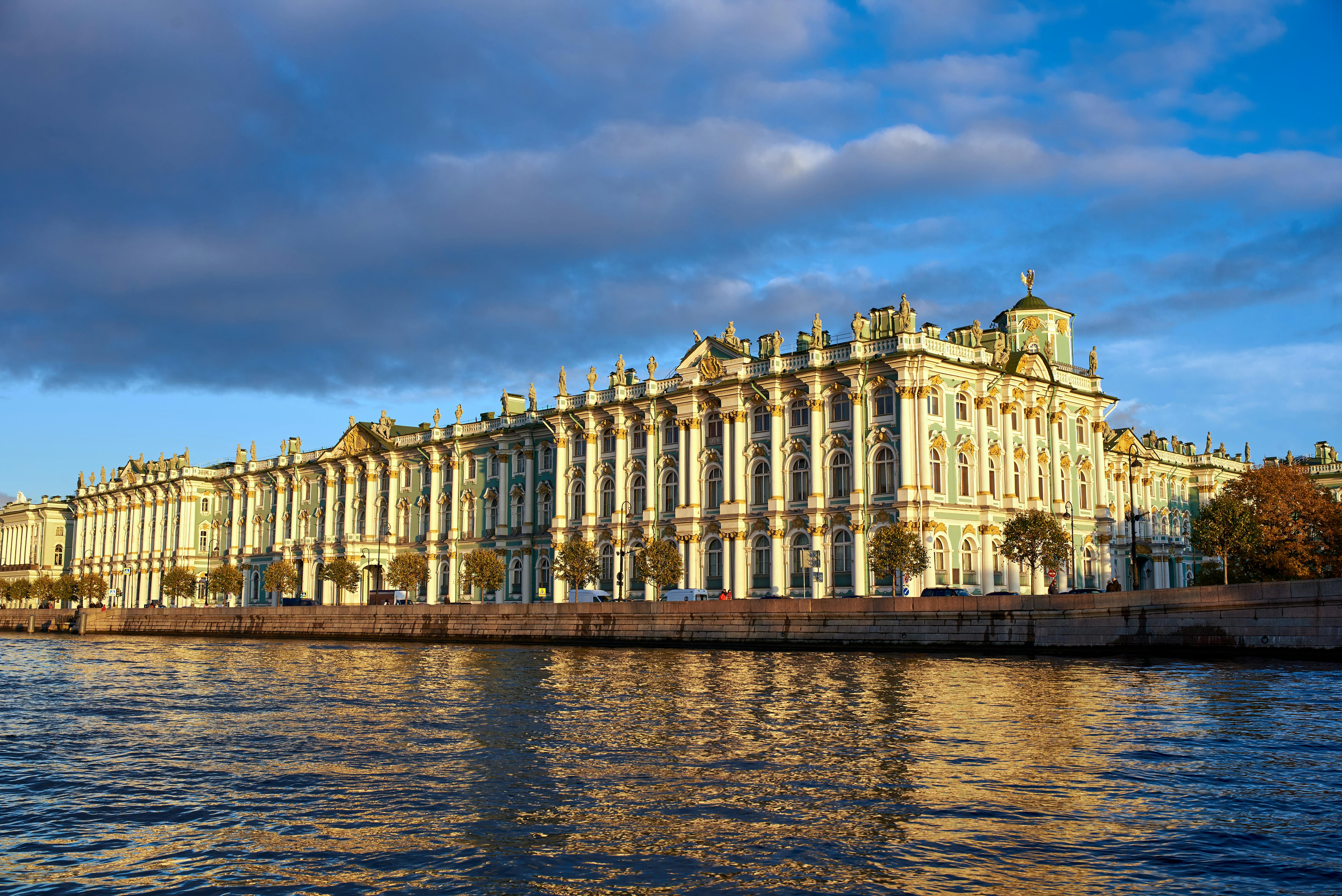 Эрмитаж Санкт-Петербурга